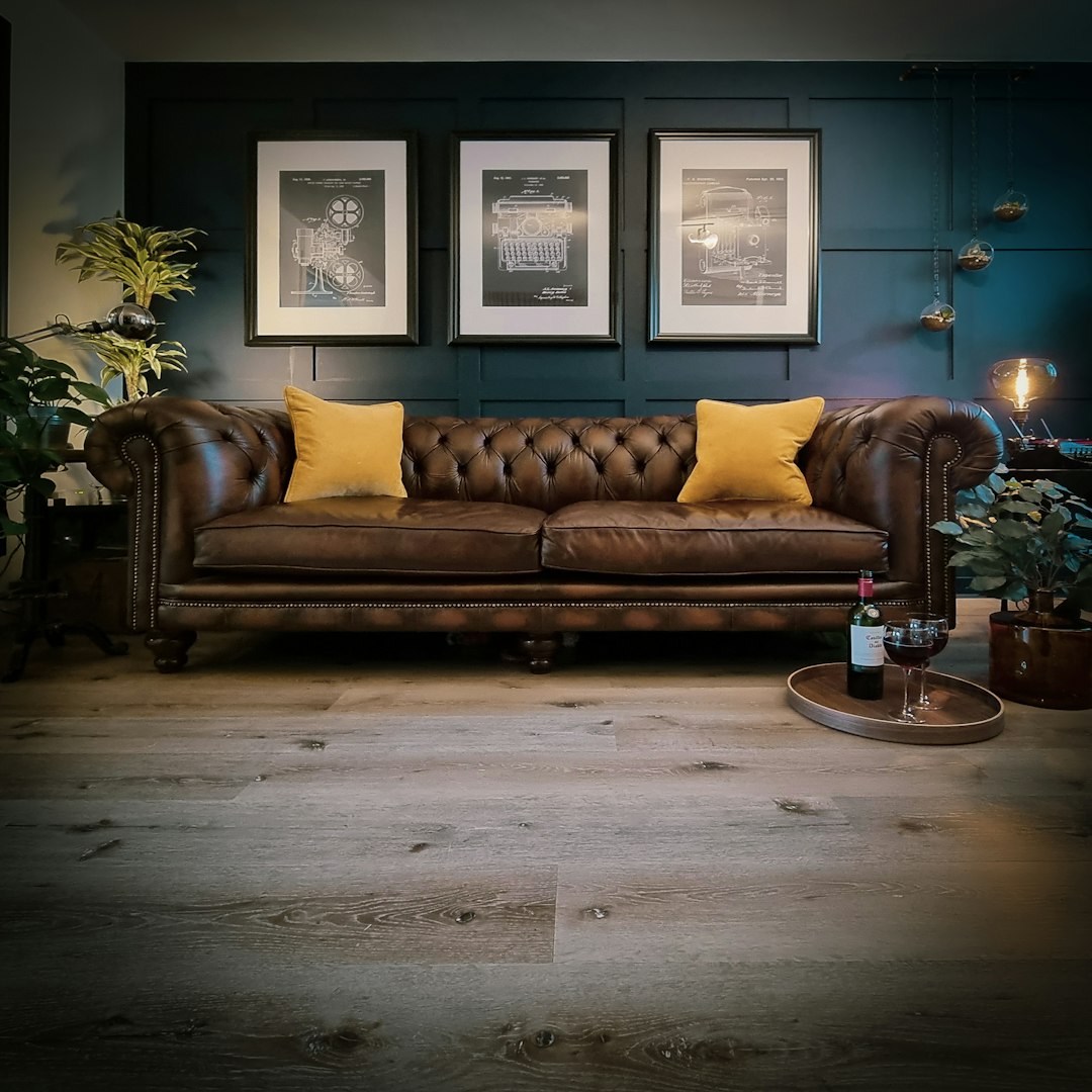 Modern Signature Chester Suite