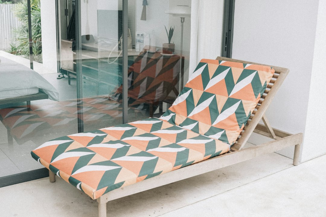 Classic Chesterfield Daybed